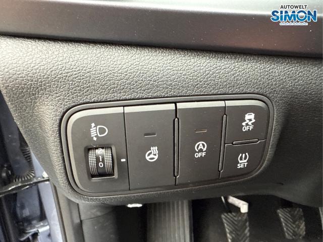 Hyundai / i20 / Blau /  /  / NAVI Klimaautomatik SHZ 