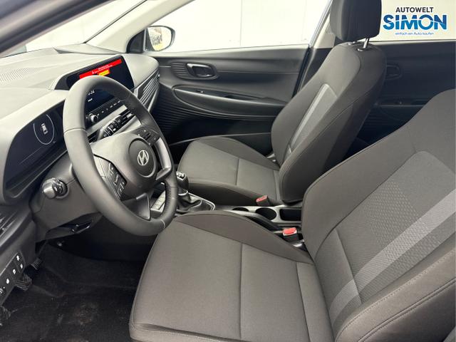 Hyundai / i20 / Blau /  /  / NAVI Klimaautomatik SHZ 