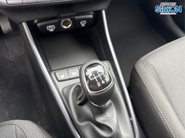 Hyundai / i20 / Blau /  /  / NAVI Klimaautomatik SHZ 