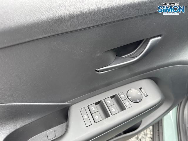 Hyundai / KONA / Grün /  /  / NAVI KLIMAAUTOMATIK PDC v+h RFK