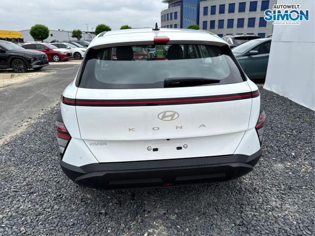 Hyundai / KONA / Weiß /  /  / NAVI KLIMAAUTOMATIK PDC v+h RFK