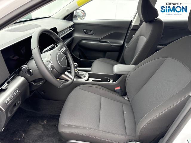 Hyundai / KONA / Weiß /  /  / NAVI KLIMAAUTOMATIK PDC v+h RFK