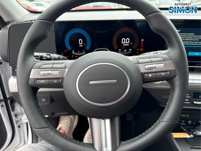 Hyundai / KONA / Weiß /  /  / NAVI KLIMAAUTOMATIK PDC v+h RFK