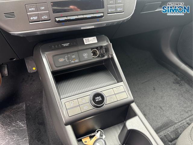 Hyundai / KONA / Blau /  /  / DCT ACC SHZ NAVI 18ALU 