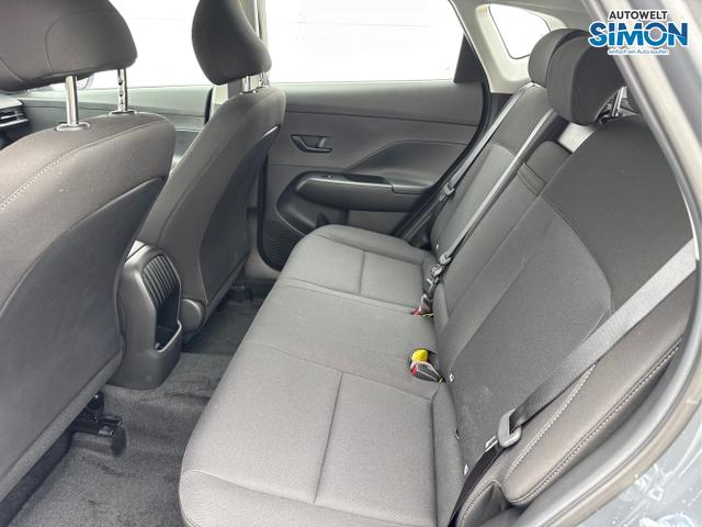 Hyundai / KONA / Grau /  /  / NAVI KLIMAAUTOMATIK PDC v+h RFK