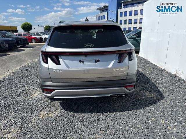 Hyundai / TUCSON / Silber /  /  / PANO SHZ v+h 18 ALU