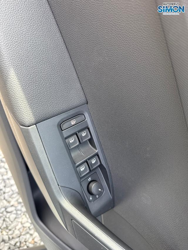 Seat / Arona / Weiß /  /  / RFK PDC v+h KLIMAAUTOMATIK