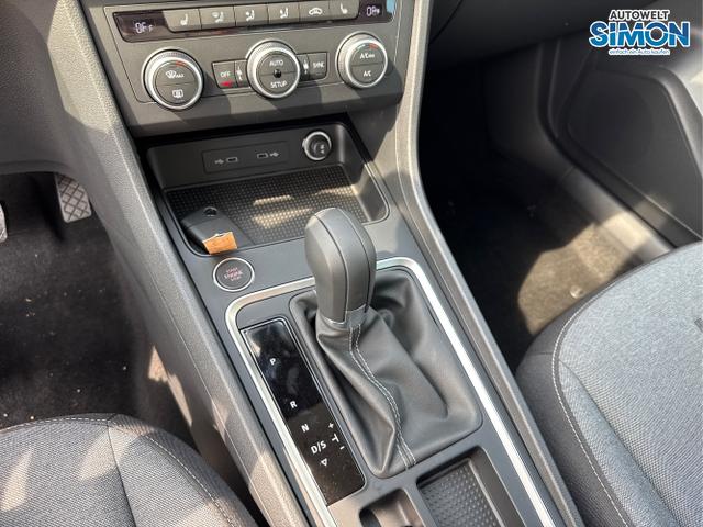 Seat / Ateca / Weiß /  /  / DSG BLACK PACK SHZ RFK ACC 