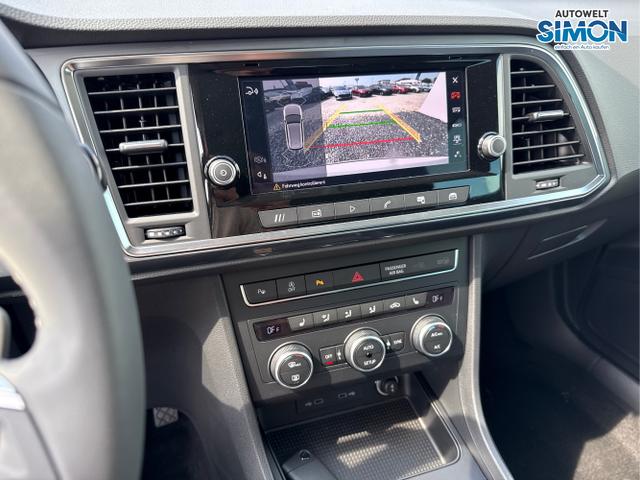 Seat / Ateca / Weiß /  /  / DSG BLACK PACK SHZ RFK ACC 