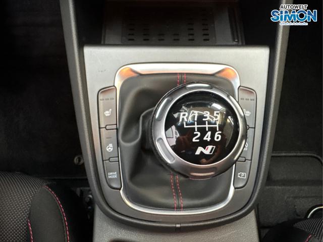 Hyundai / KONA / Blau /  /  / 6-Gang IMT NAVI KRELL SHZ RFK