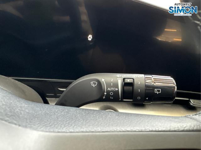 Hyundai / KONA / Schwarz /  /  / NAVI KLIMAAUTOMATIK PDC v+h RFK