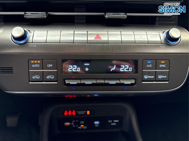 Hyundai / KONA / Schwarz /  /  / NAVI KLIMAAUTOMATIK PDC v+h RFK