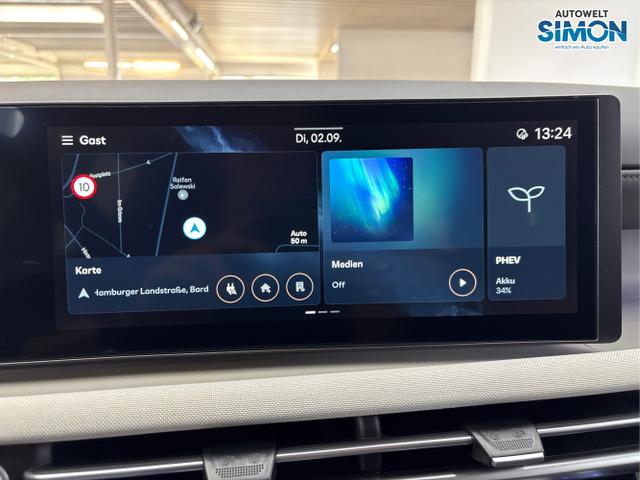 Hyundai / TUCSON / Weiß /  /  / PANO SHZ v+h 18 ALU