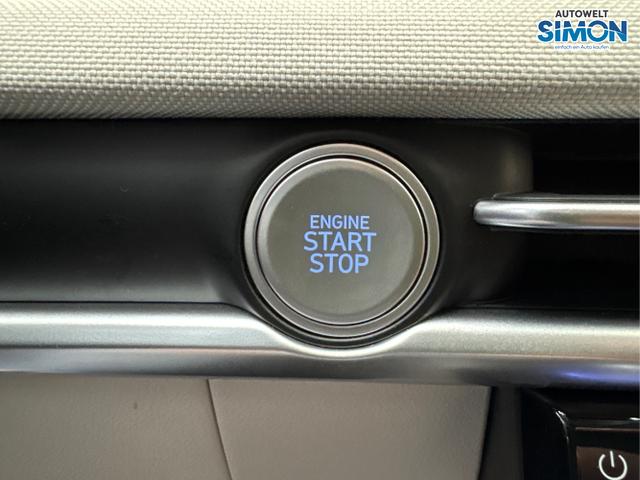 Hyundai / TUCSON / Weiß /  /  / PANO SHZ v+h 18 ALU