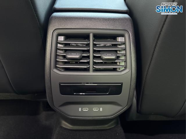 Seat / Leon / Schwarz /  /  / 1.5 TSI MATRIX NAVI SHZ RFK KESSY