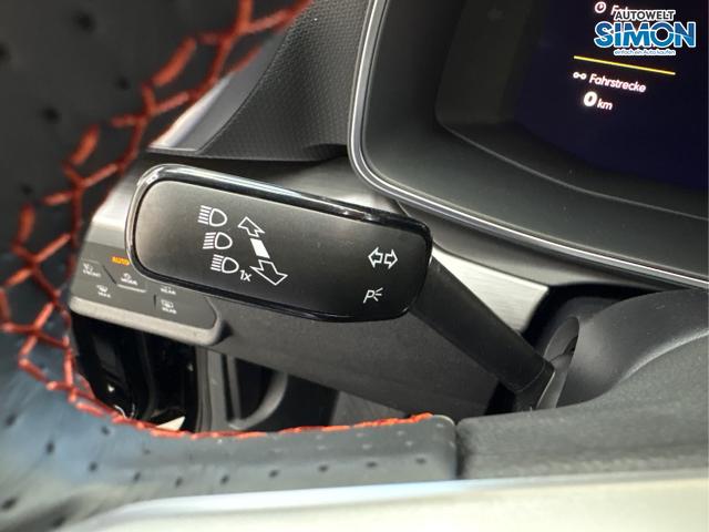 Seat / Leon / Schwarz /  /  / 1.5 TSI MATRIX NAVI SHZ RFK KESSY