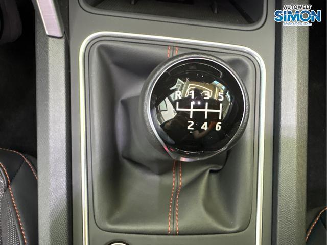 Seat / Leon / Schwarz /  /  / 1.5 TSI MATRIX NAVI SHZ RFK KESSY