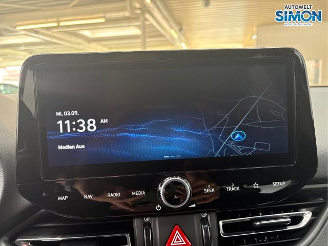 Hyundai / i30 / Blau /  /  / DCT ACC NAVI RFK WP 