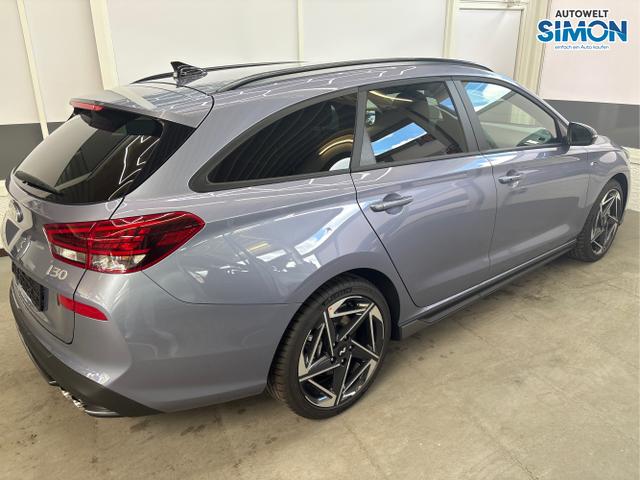 Hyundai / i30 / Blau /  /  / DCT ACC NAVI RFK WP 