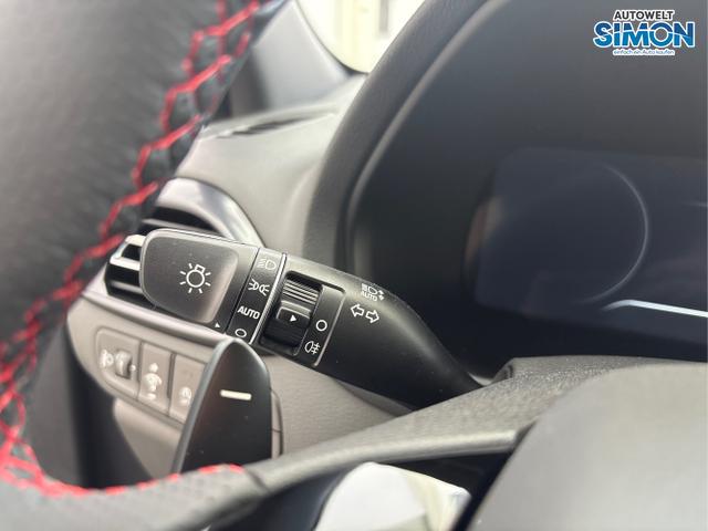 Hyundai / i30 / Blau /  /  / DCT ACC NAVI RFK WP 