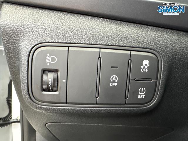 Hyundai / BAYON / Weiß /  /  / DCT NAVI RFK PDC 