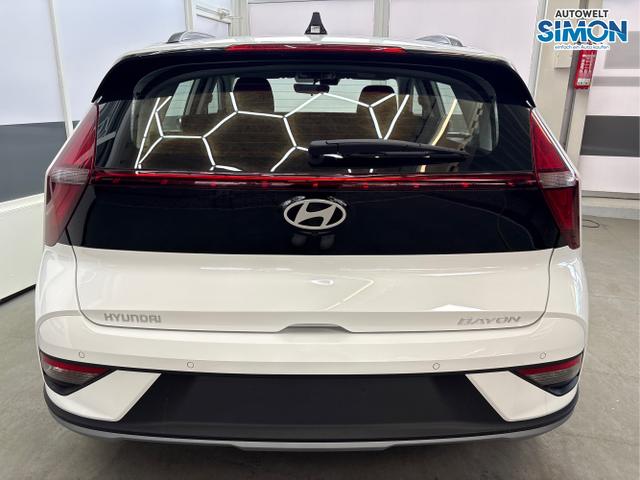 Hyundai / BAYON / Weiß /  /  / DCT NAVI RFK PDC 