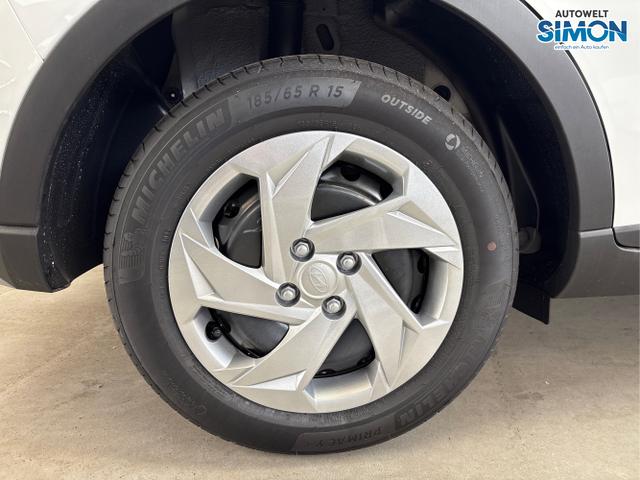 Hyundai / BAYON / Weiß /  /  / DCT NAVI RFK PDC 