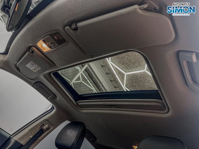 Mitsubishi Outlander INSTYLE 7 Sitzer 4WD NAVI LEDER SHZ 
