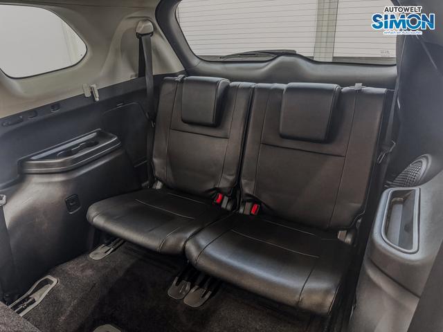 Mitsubishi Outlander INSTYLE 7 Sitzer 4WD NAVI LEDER SHZ 