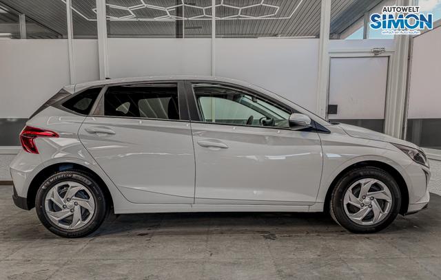Hyundai i20 COMFORT FL NAVI RFK TEMPOMAT 