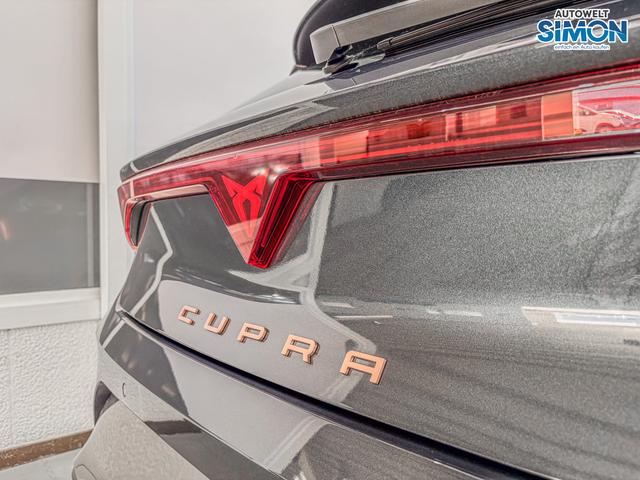 Cupra Leon 1.5 eTSI DSG INTELLIGENT DRIVE ACC KEYLESS 