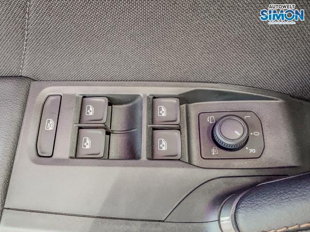 Cupra Leon 1.5 eTSI DSG INTELLIGENT DRIVE ACC KEYLESS 