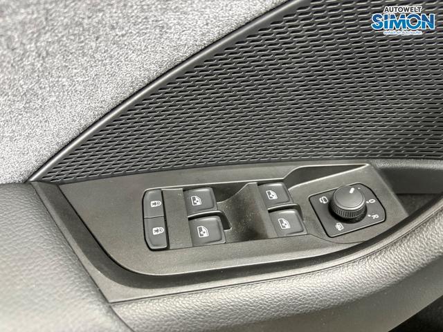Skoda Octavia Combi SELECTION 1.5 MHEV AHK DSG NAVI ACC SHZ RFK 