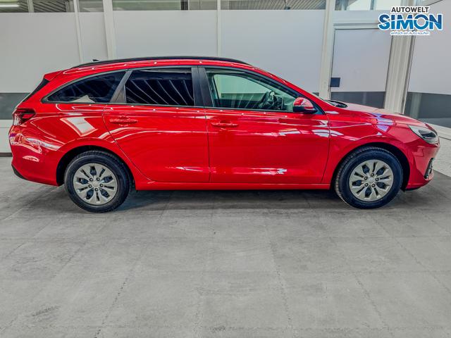 Hyundai i30 Kombi STYLE NAVI RFK LED PDC v+h 