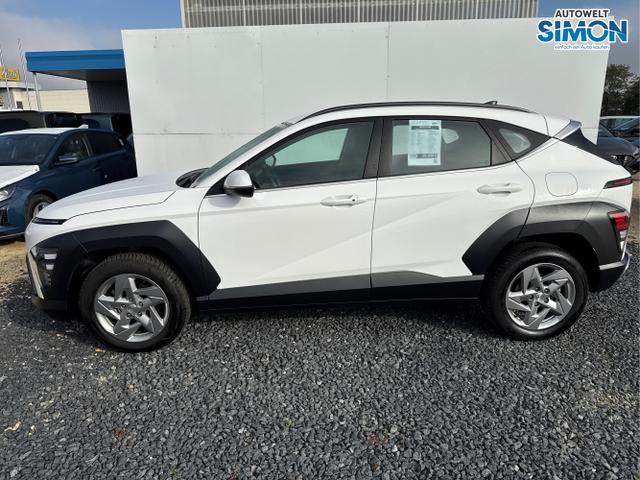 Hyundai / KONA / Weiß /  /  / DCT 198PS NAVI SHZ ACC PDC v+h 