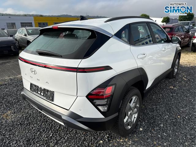 Hyundai / KONA / Weiß /  /  / DCT 198PS NAVI SHZ ACC PDC v+h 