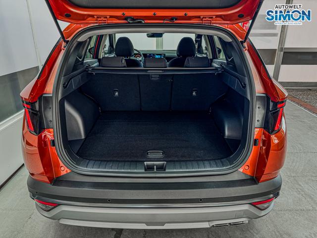 Hyundai TUCSON STYLE DCT ACC SHZ NAVI PDC RFK 