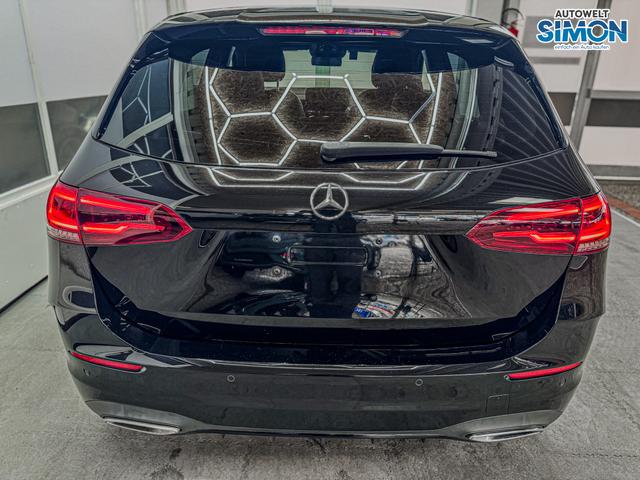 Mercedes-Benz B-Klasse B 200 AMG Line DCT DCC WEBASTO NAVI SHZ 