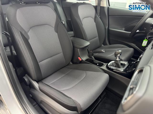 Hyundai i30 STYLE NAVI LED RFK PDC 