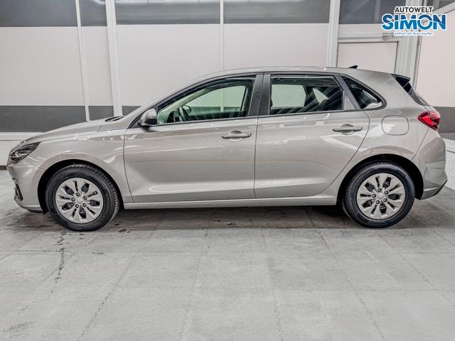 Hyundai i30 STYLE NAVI LED RFK PDC 