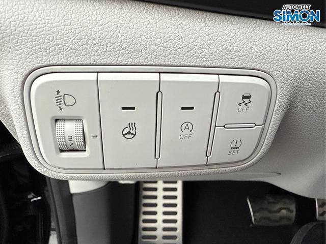 Hyundai / BAYON / Schwarz /  /  / DCT SHZ KLIMAAUTOMATIK PDC NAVI RFK