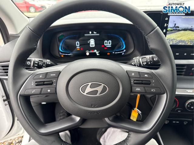 Hyundai / BAYON / Weiß /  /  / NAVI RFK PDC TEMPOMAT 