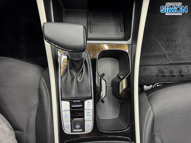 Hyundai TUCSON STYLE DCT ACC SHZ NAVI PDC RFK 