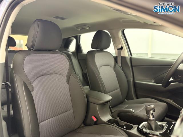 Hyundai i30 STYLE NAVI LED RFK PDC 