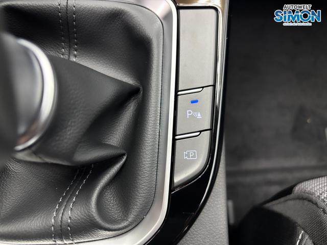 Hyundai i30 STYLE NAVI LED RFK PDC 