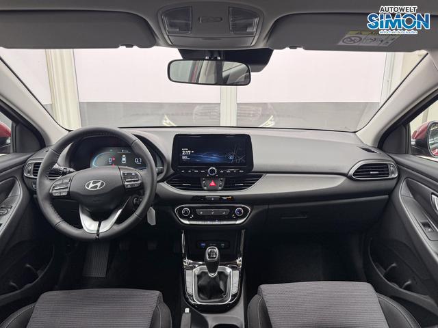 Hyundai i30 STYLE NAVI LED RFK PDC 