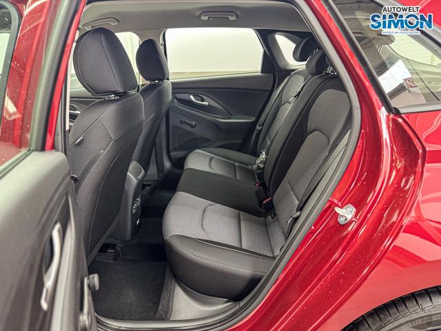 Hyundai i30 STYLE NAVI LED RFK PDC 