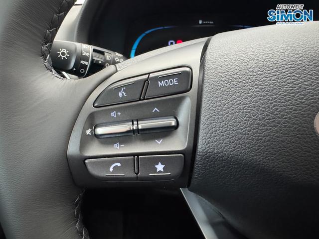 Hyundai i30 STYLE NAVI LED RFK PDC 