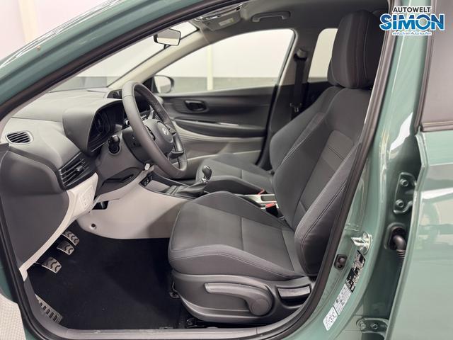 Hyundai BAYON COMFORT FL SHZ LED NAVI RFK PDC TEMPOMAT 