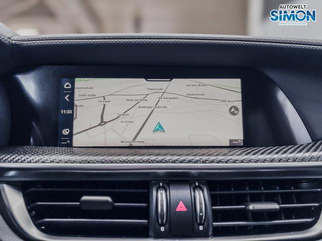 Alfa Romeo Stelvio QUADRIFOGLIO VERDE AKRAPOVIC Technologie-Paket 